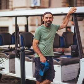 Roma: Tour serale in golf cart con aperitivo
