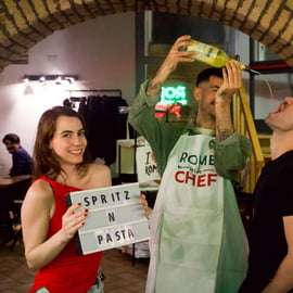 Roma: Corso di cucina sulla pasta tradizionale con cocktail