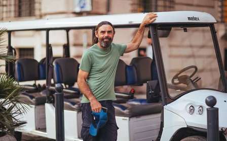 Roma: Tour serale in golf cart con aperitivo