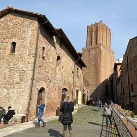 Roma: L'esperienza dei Mercati di Traiano con il video multimediale