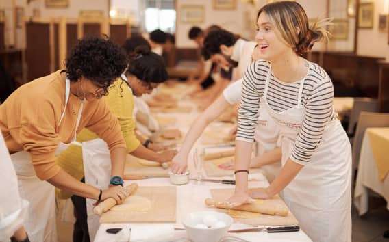 Roma: Corso di cucina di pasta di fettuccine in centro città