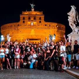 Roma: Pub Crawl e Ultimate Party con Open Bar e Pizza