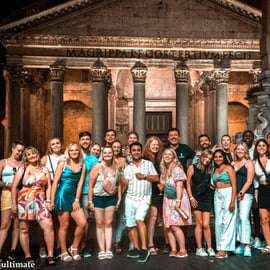 Roma: Pub Crawl e Ultimate Party con Open Bar e Pizza