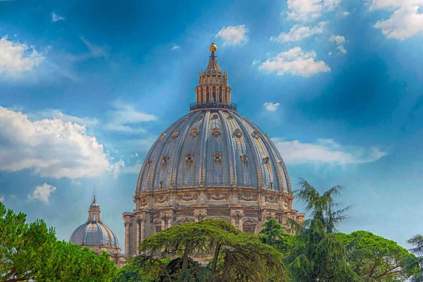 Roma: Basilica di San Pietro, scalata della Cupola e tour dei sotterranei