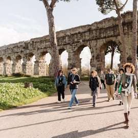 Tour della Via Appia Antica con catacombe e acquedotti