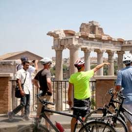 Tour di Roma in e-bike tra Colosseo e Pantheon