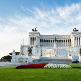 Roma: Vittoriano con Rooftop e Palazzo Venezia Ingresso con invito