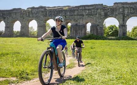 Roma: tour in e-bike della Via Appia con catacombe, acquedotti e cibo