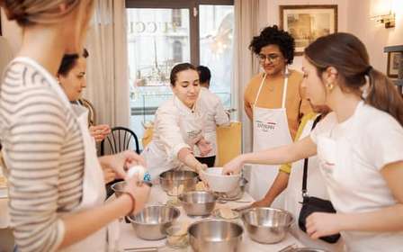 Roma: Corso di cucina di pasta e tiramisù a Piazza Navona