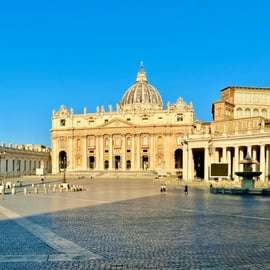Tour della Basilica di San Pietro, della tomba, della cupola e della necropoli sotterranea