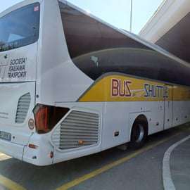 Bus navetta tra Fiumicino e il Vaticano