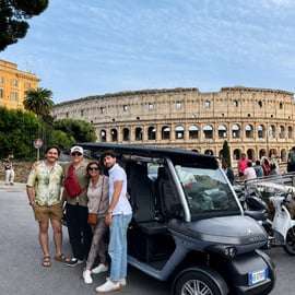 Tour privato in golf cart a Roma, scoperto