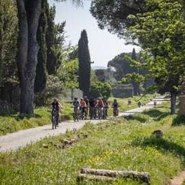Roma: tour in e-bike della Via Appia con catacombe, acquedotti e cibo