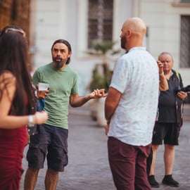 Roma: Tour serale in golf cart con aperitivo